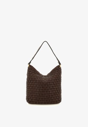 Borsa a tracolla in pelle intrecciata marrone con forma hobo, dotata di una singola tracolla e dettagli di cuciture sottili. Texture liscia e design flessibile.