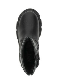 Zwarte enkelboot met een gestructureerde leren bovenkant, elastische zijpanelen en een zijrits; rubberen zool en afgeronde teenvorm.