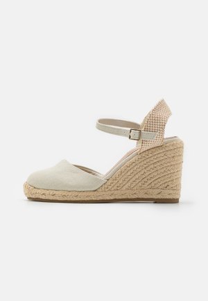 Espadrilles - sand