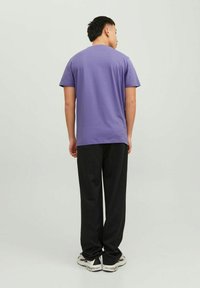 Jack & Jones JJE TEE  O-NECK  - T-shirt basic - twilight purple