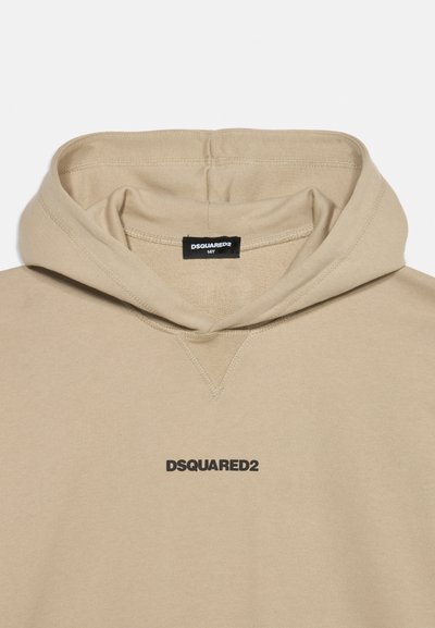Sweat à capuche beige avec ""DSQUARED2"" imprimé en noir sur la poitrine et une étiquette de taille noire à l'intérieur du col.