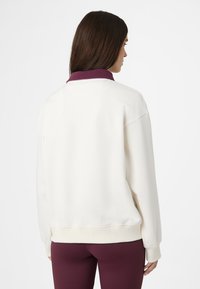 Fila APPAREL LAGRIO - Pitkähihainen paita - egret fig