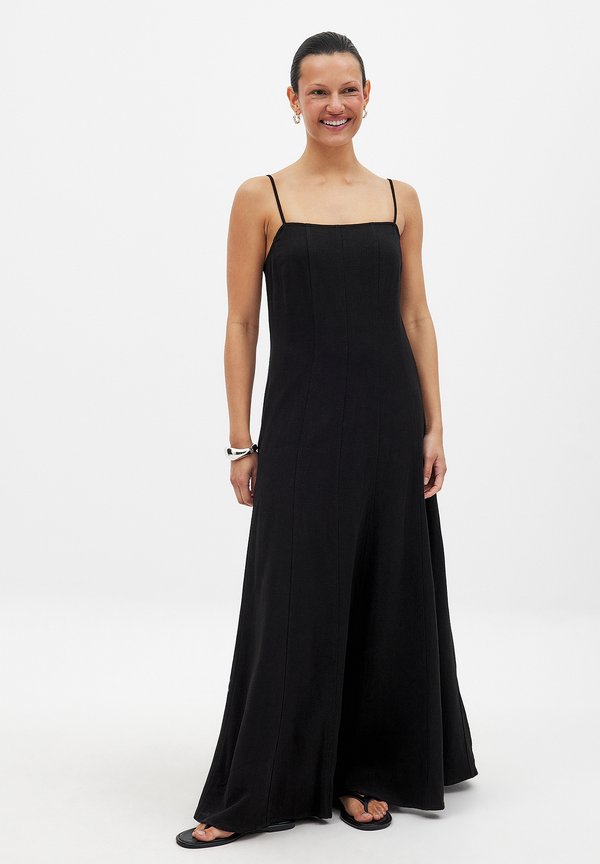 SEAM DETAIL - Maxikleid