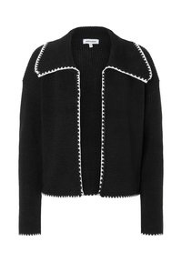 Schwarze Strickjacke mit weitem Kragen, offenem Vorderteil und kontrastierendem weißen Besatz an Kanten und Nähten. Lange Ärmel.