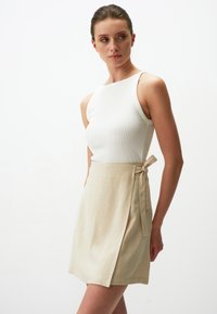 Jimmy Key WITH HIGH WAIST TIES - Minirok - stoned