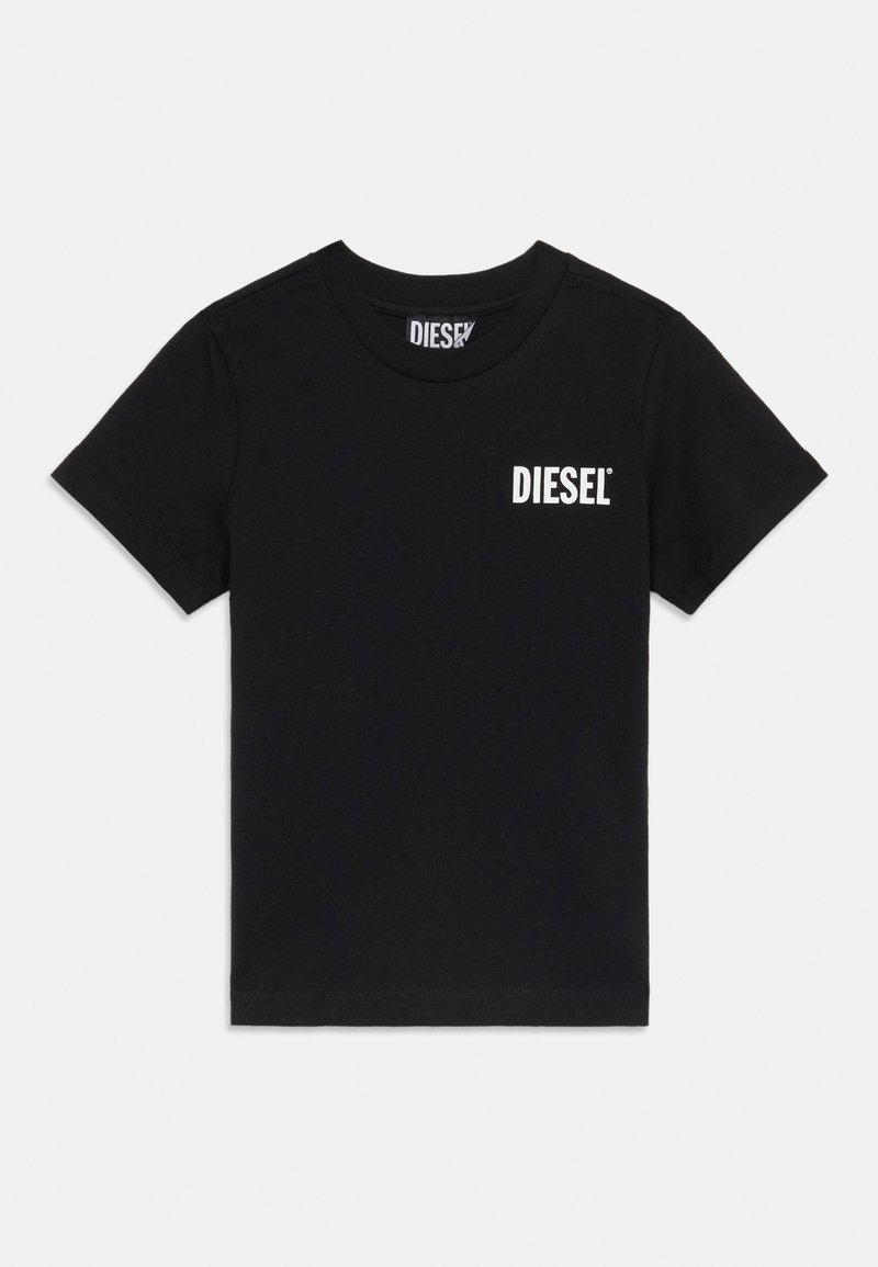 Camiseta de algodón negra con cuello redondo y mangas cortas. Presenta un logo blanco de "DIESEL" en el área del pecho izquierdo. Diseño liso, sin patrones.
