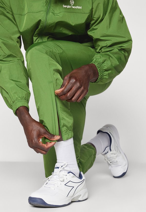 NAYLA PANTS - Tracksuit bottoms2