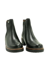 Botas de cuero negro hasta el tobillo con un acabado suave, punta redonda, tacón bajo y cuadrado, costura lateral texturizada y cierre de cremallera.