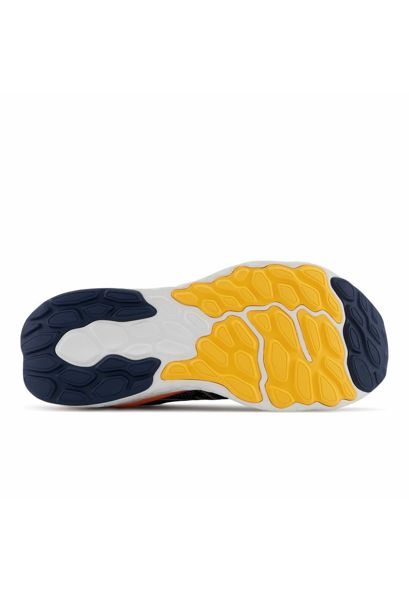 Suela de zapatilla de correr con un diseño multicolor que presenta secciones en azul marino, amarillo y blanco. Caucho texturizado para una mayor agarre y flexibilidad.