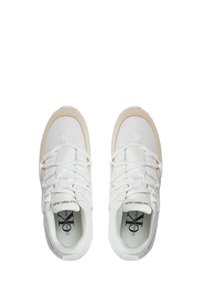 Calvin Klein RUNNER - Sneakers basse - bianco