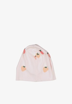 Lyserød stofhat med spredte print af orange og røde jordbær med grønne blade.