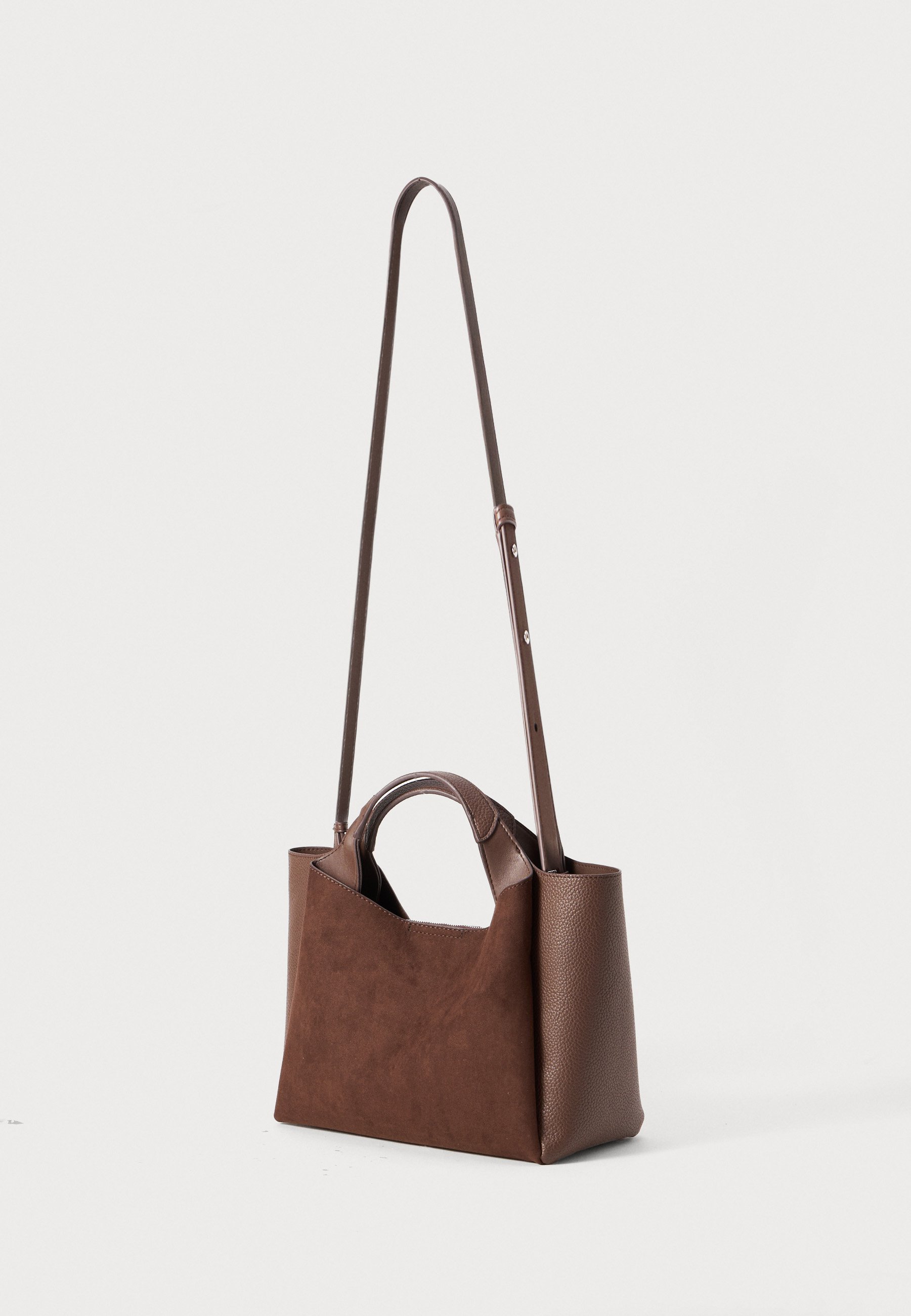 DKNY WILLA SATCHEL - Handbag - chocolate/dark brown - Zalando