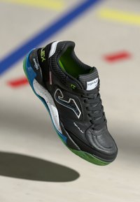 Valgt, black