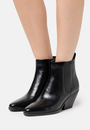 MICHAEL Michael Kors Tronchetti - black