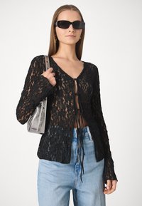 Gina Tricot - Bluzka