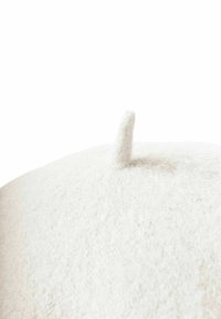 SAMAYA BASNOS - Beanie - weiß
