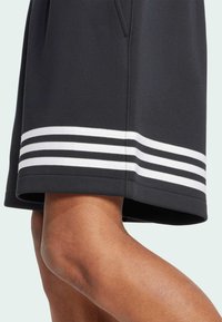 adidas Originals NEUCLASSICS - Teplákové kalhoty - black