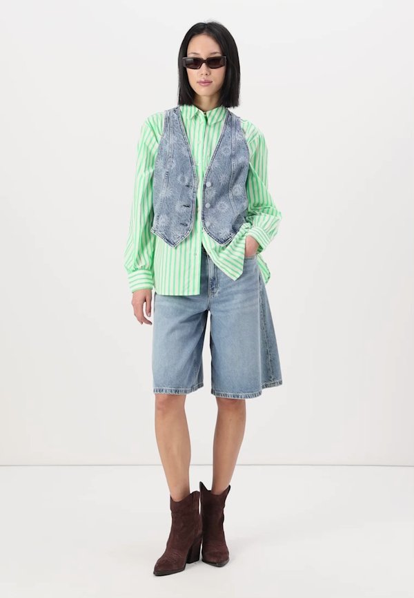 ALEX BLOUSE - Button-down blouse2