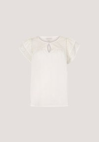 Hvid bluse med korte, rynkede spidsere, en nøglehulshalser og et let stof. Broderede detaljer tilføjer tekstur.