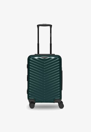 Maleta rígida de color verde oscuro con un patrón en forma de chevrón, asa negra retráctil y cuatro ruedas negras para mayor movilidad.