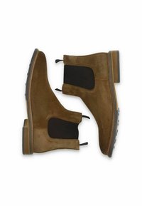 Bottes Chelsea en cuir suédé marron avec panneaux latéraux élastiques, semelles en caoutchouc et un léger talon. Construction durable avec une finition texturée.