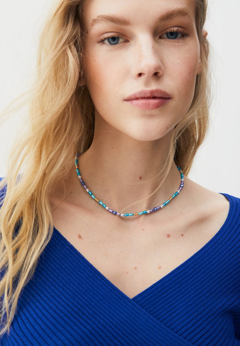 PULL&BEAR 2 PACK Necklace royal blue Zalando.de