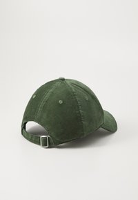 Thumbnail Image 2