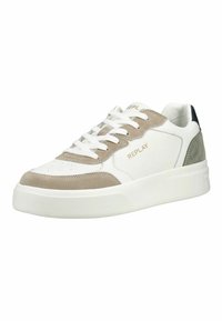 Baskets Replay blanches et beiges avec laçage à l'avant, panneaux en daim et cuir, et semelle blanche épaisse, montrées en angle sur fond blanc.