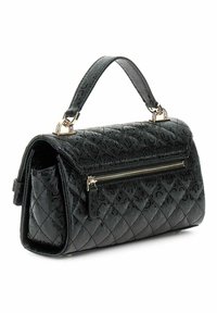 Sort quiltet håndtaske med en struktureret form, der har et toppen håndtag, guldtonet lynlås og en ekstern lynlås-lomme for ekstra detalje.