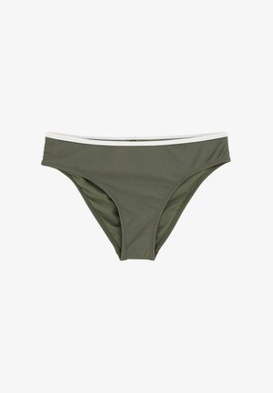 Oliwkowe bikini z białym pasem w talii. Wykonane z gładkiego materiału, charakteryzujące się prostym designem i umiarkowanym zakryciem. Bez wzorów ani akcentów.