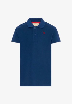 Polo bleu marine à manches courtes avec deux boutons et petit logo rouge brodé sur la poitrine gauche.