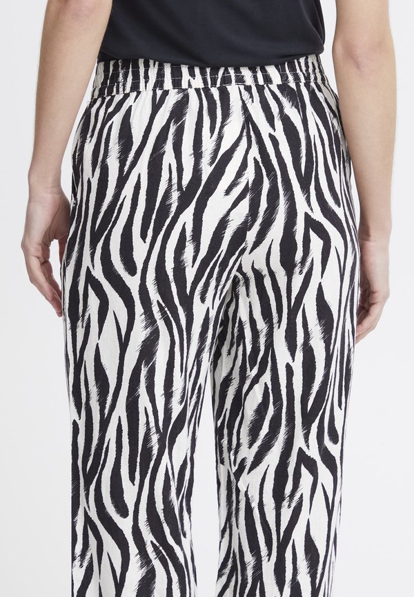 BYALAKKA - Trousers2