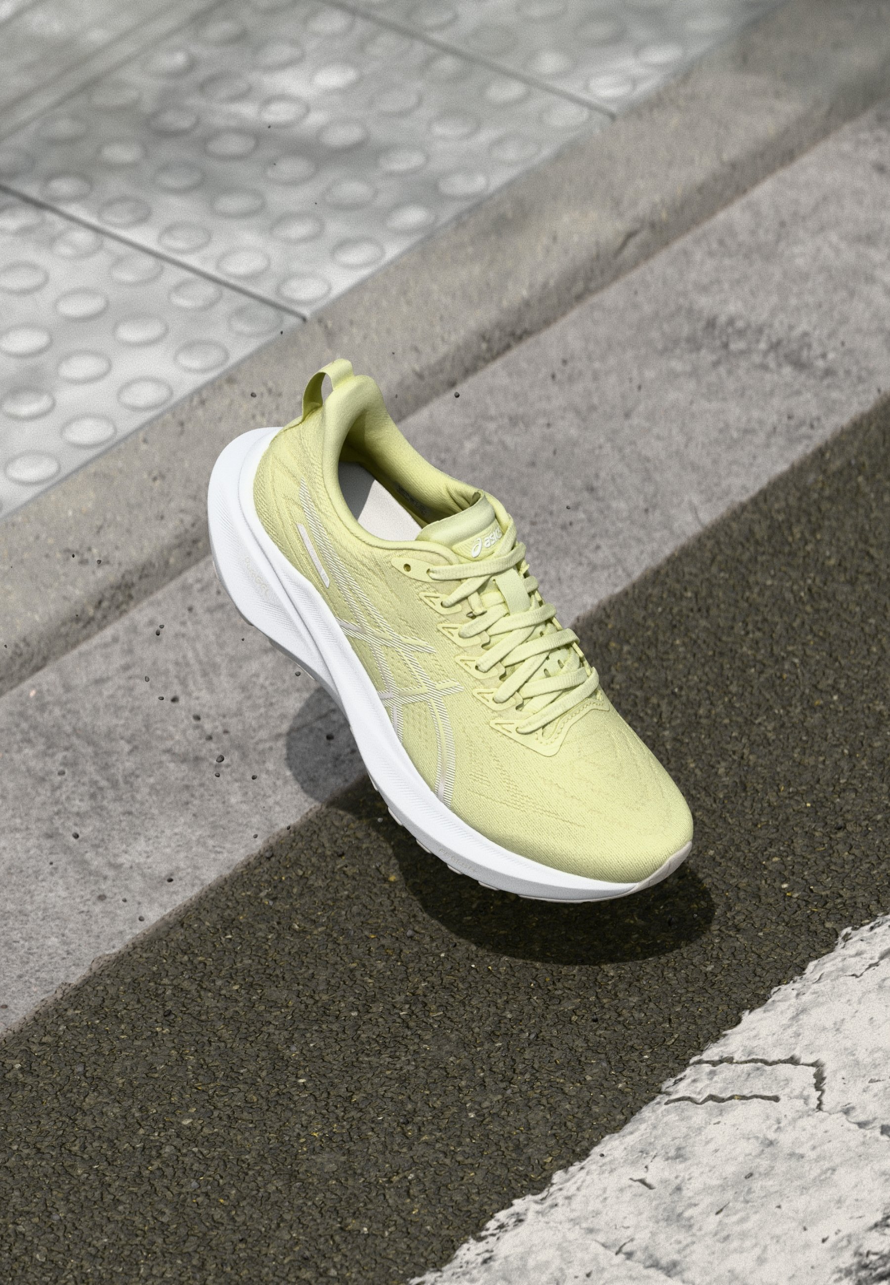 ASICS GEL-EXCITE イエロー ASICS Gel-Excite 7 レッド/イエロー - メルカリ