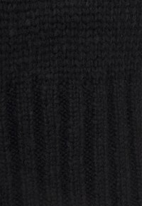 VILA Petite T-shirt - bas - black