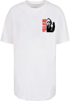 Weißes Baumwoll-T-Shirt mit kurzen Ärmeln. Mit einem schwarzen Gespenst-Grafik und rotem Text "LEGEN SIE AUF" auf der oberen linken Seite.