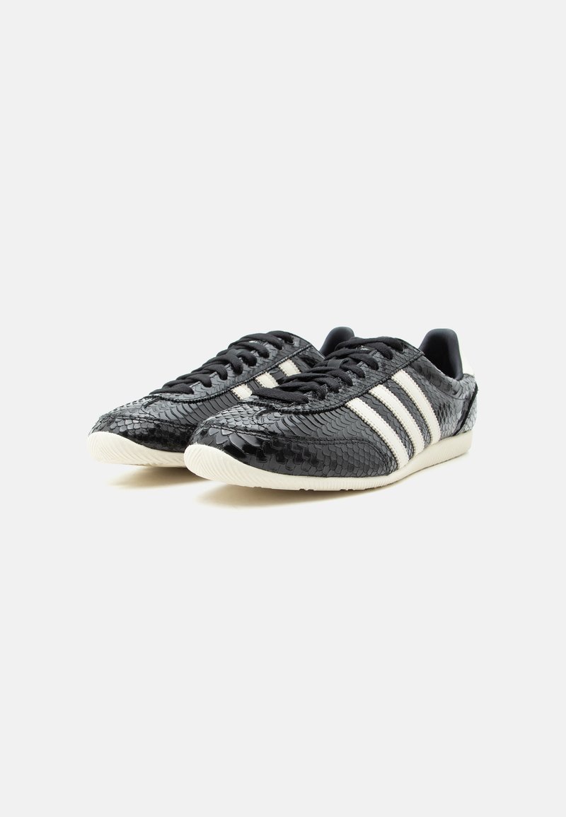 adidas gazelle silver green womens Adidas Gazelle Indoor Core Black Snakeskin