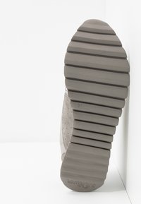 s.Oliver Trainers - grey