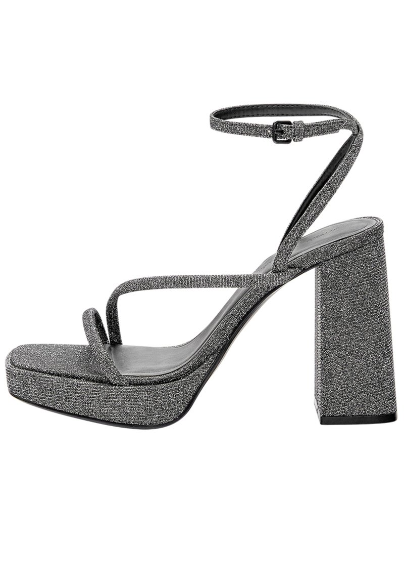 pull and bear sandales talons