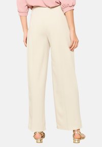 LolaLiza LOOSE-FITTING - Trousers - lt beige