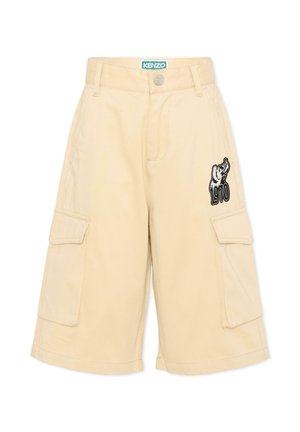 Shorts cargo beige con tasche laterali, bottone frontale, etichetta Kenzo in vita e grafica di un elefante con "1970" sulla coscia destra.