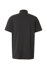 Polo noir uni à manches courtes montré de dos avec un col classique et sans logos ni motifs visibles.