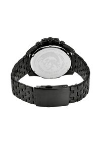 Orologio in acciaio inossidabile nero con bracciale intrecciato, cassa rotonda, pulsanti prominenti e fondo solido con logo e dettagli di impermeabilità.