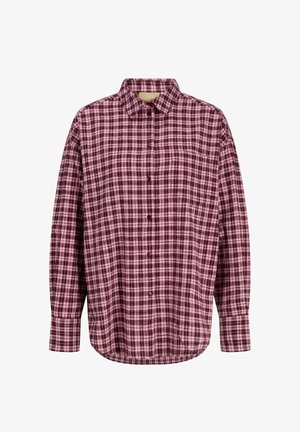 Czerwona i różowa koszula w kratę na guziki z długimi rękawami, standardowym kołnierzykiem i kieszenią na lewej piersi. Miękka tekstura tkaniny.
