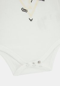 Guess NEWBORN UNISEX SET - Maglietta a manica lunga - cream white
