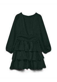 Tumši zaļa kleita no mīksta auduma ar garām pūkainām piedurknēm, piegulošu vidukli un slāņainām volānēm svārku daļā. Aizdare ar rāvējslēdzēju muguras pusē.