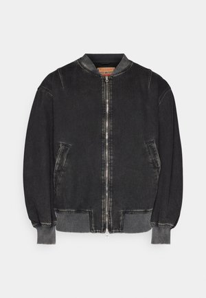 Jaqueta bomber de denim preto com fecho éclair à frente, punhos e colarinho canelados. Apresenta dois bolsos laterais e um acabamento texturizado.