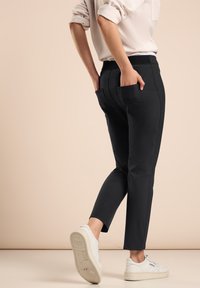 Street One Kalhoty - schwarz
