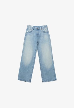 Svetlomodré široké džínsové nohavice s vreckami vpredu aj vzadu, s pútkami na opasok a zapínaním na gombík.