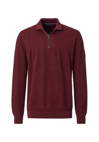 Burgunderfarbener Pullover mit einem Viertel-Reißverschluss-Kragen, gerippter Textur, langen Ärmeln und kontrastierenden blauen Details am inneren Kragen.