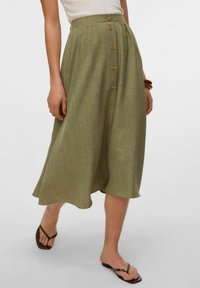 Vero Moda VMMELANEY BUTTON CALF - Krilo A-kroja - laurel wreath